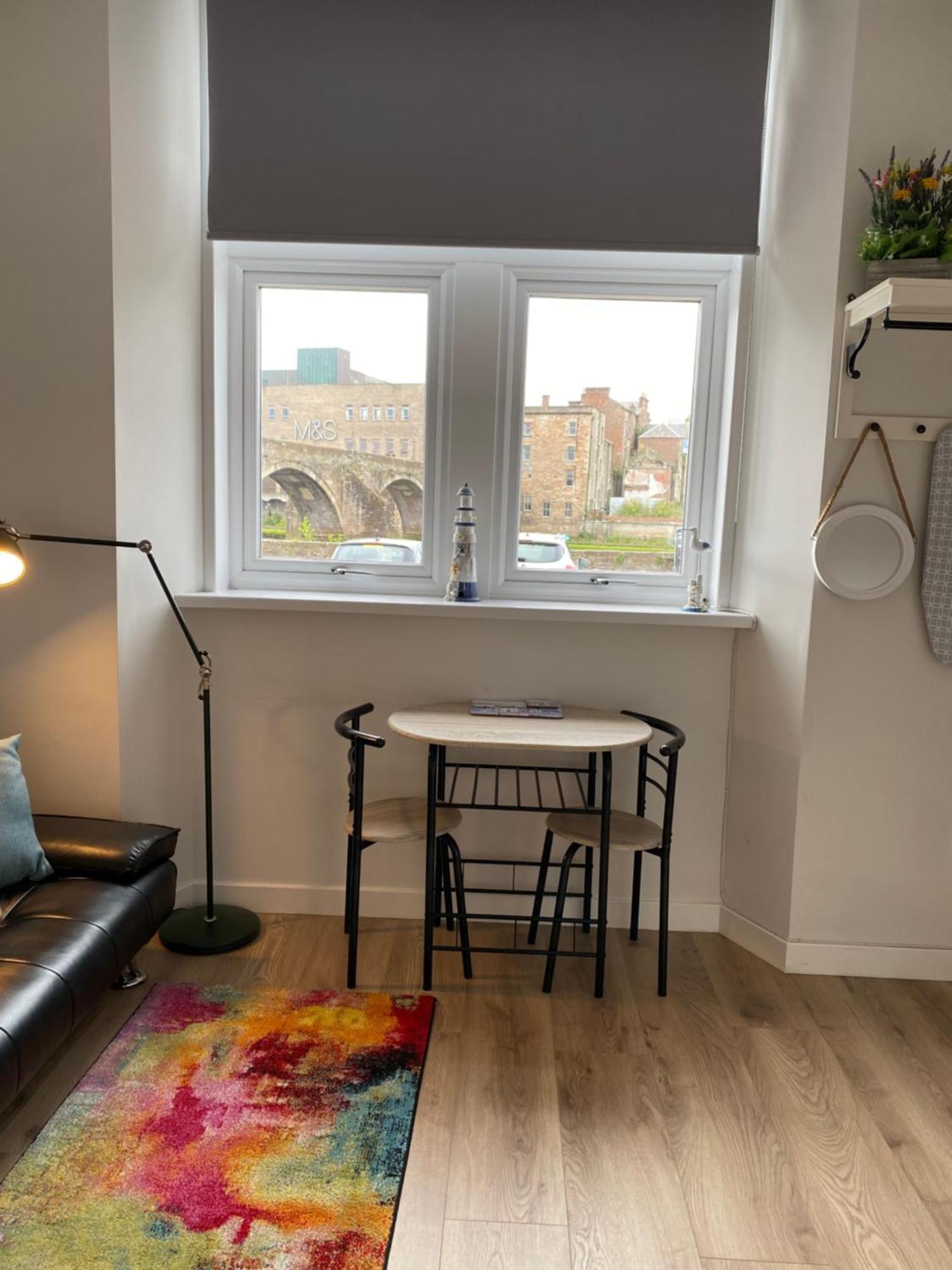 Ayr Riverside Apartments Room photo